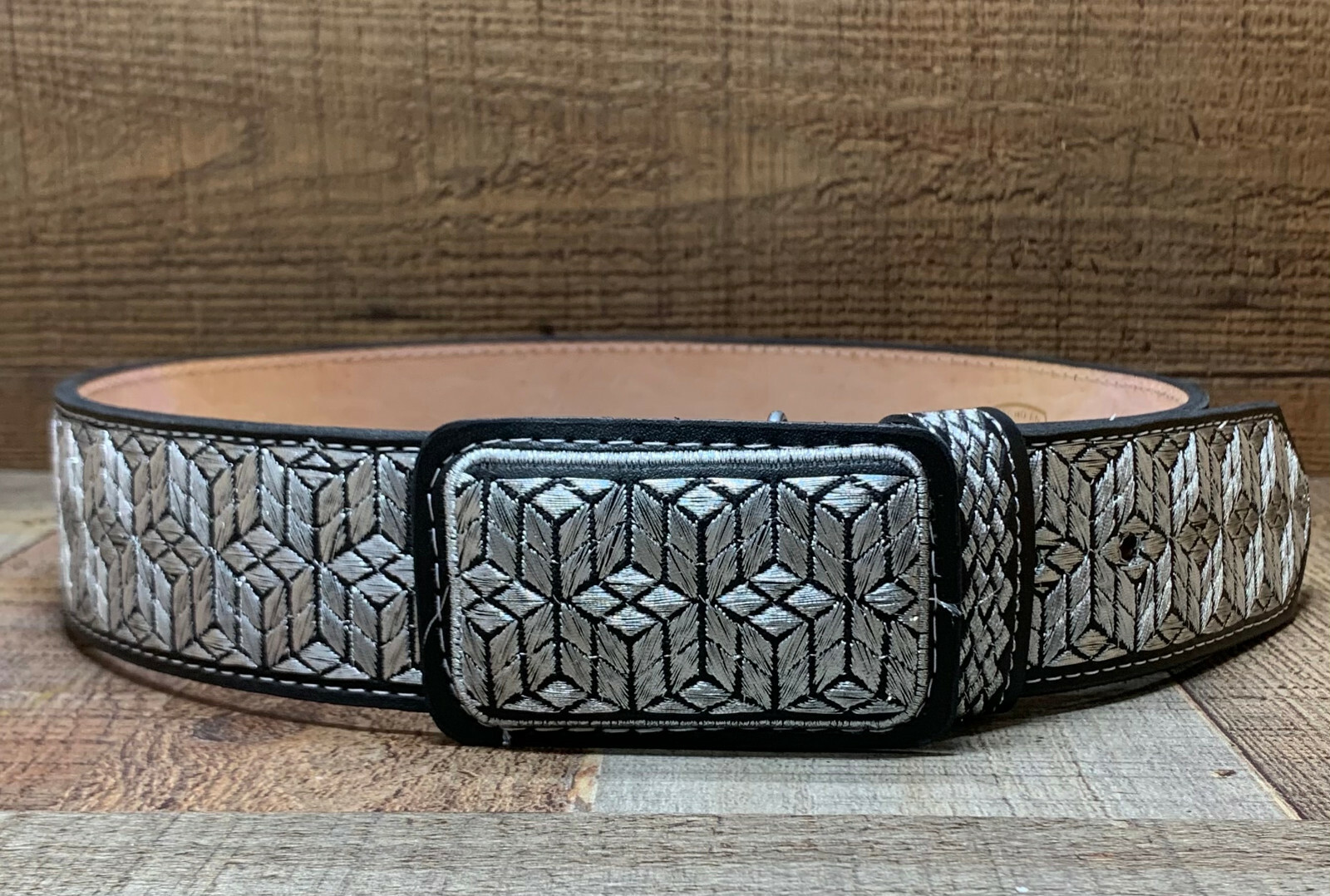 Men’s Platinum Threaded Leather Belt Various Cinto de Hombre Hilo de Plata Piel
