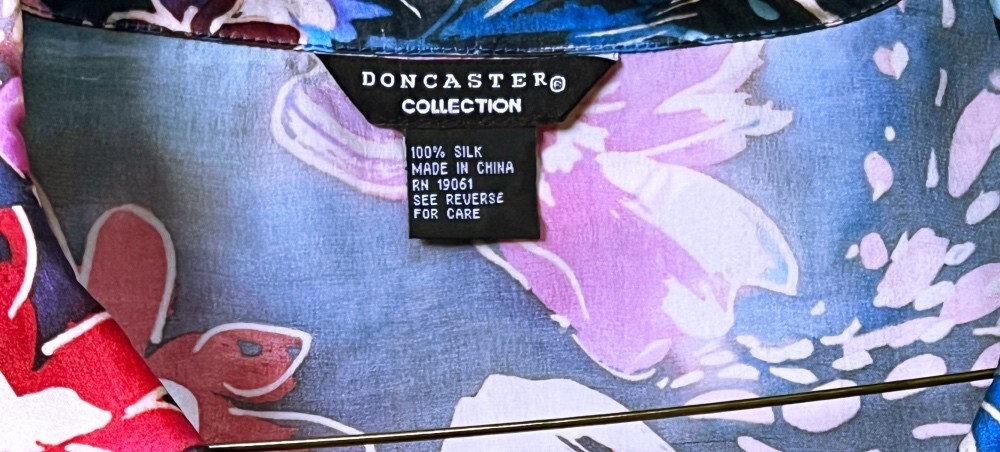 DONCASTER 100% SILK BLOUSE SIZE 6 BUTTON CLOSURE 3/4 BUTTONED CUFF