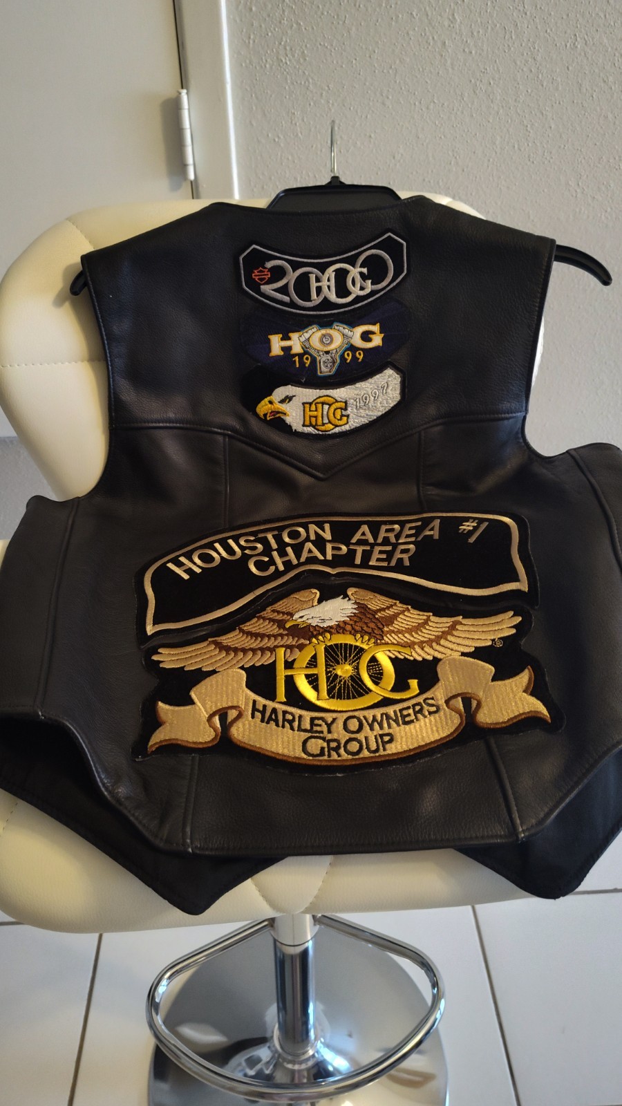 Harley Davidson Male Leather Jacket Pre Owned, Great Condition, Great Price.