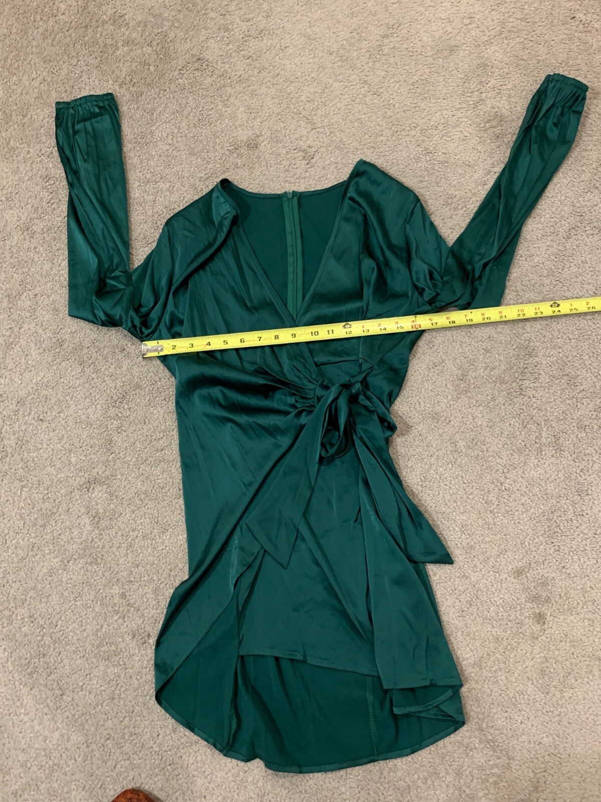 Lyaner Wrap Dress Women Size Medium Emerald Green Silky Tie Front Balloon Sleeve