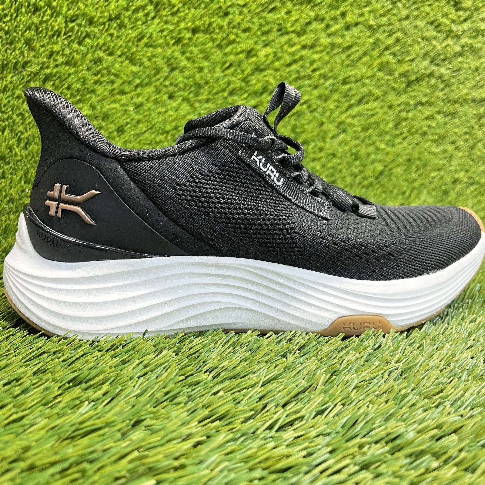 Kuru Atom 2 Womens Size 7.5 Black White Athletic Running Walking Shoes Sneakers