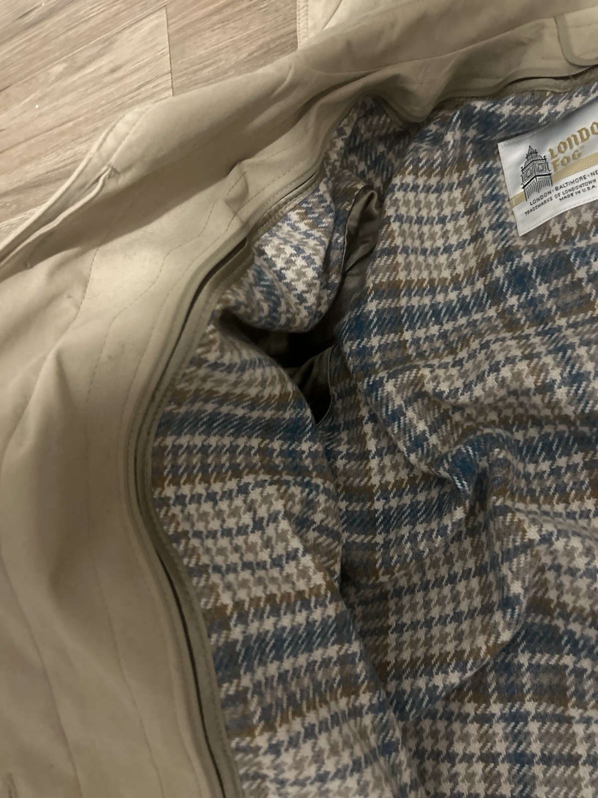 London Fog Sand Zip Out Houndstooth Lining Maxi Length Belted Trench Coat 16R