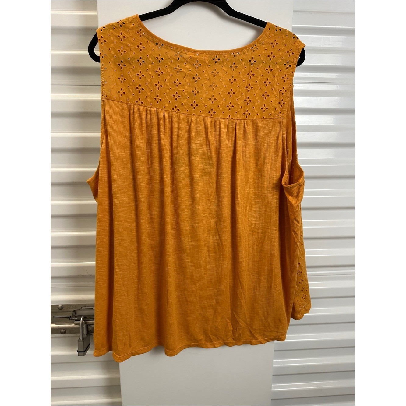 KNOX ROSE Mustard Eyelet Tassel Sleeveless Top – Women