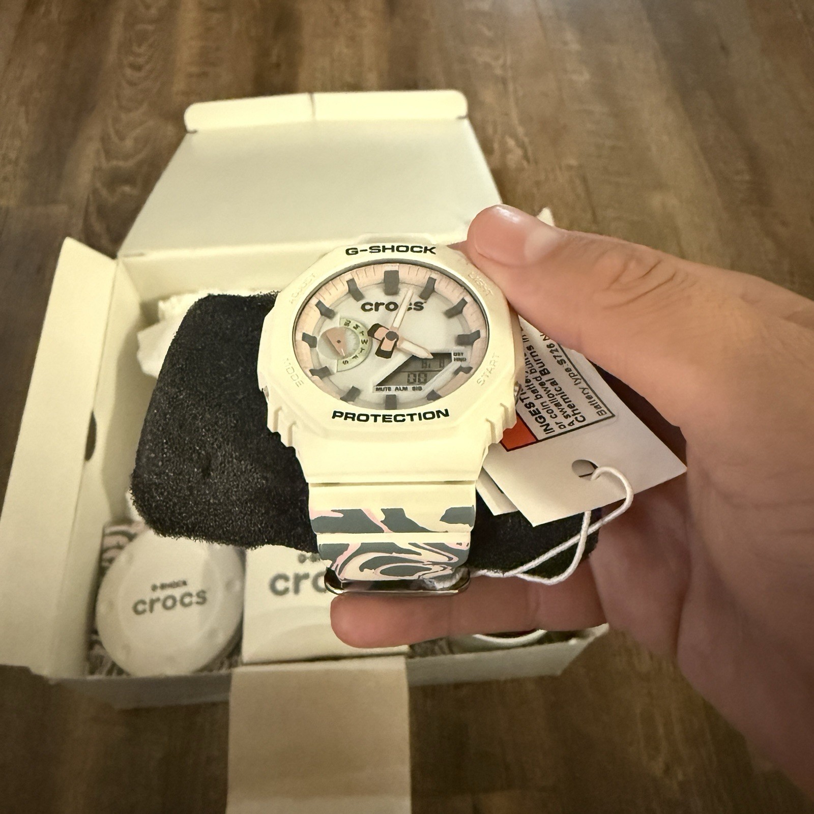 Crocs x G-SHOCK Echo Wave M4 W6 GA2100CROCS25-7 Watch Limited Edition Box