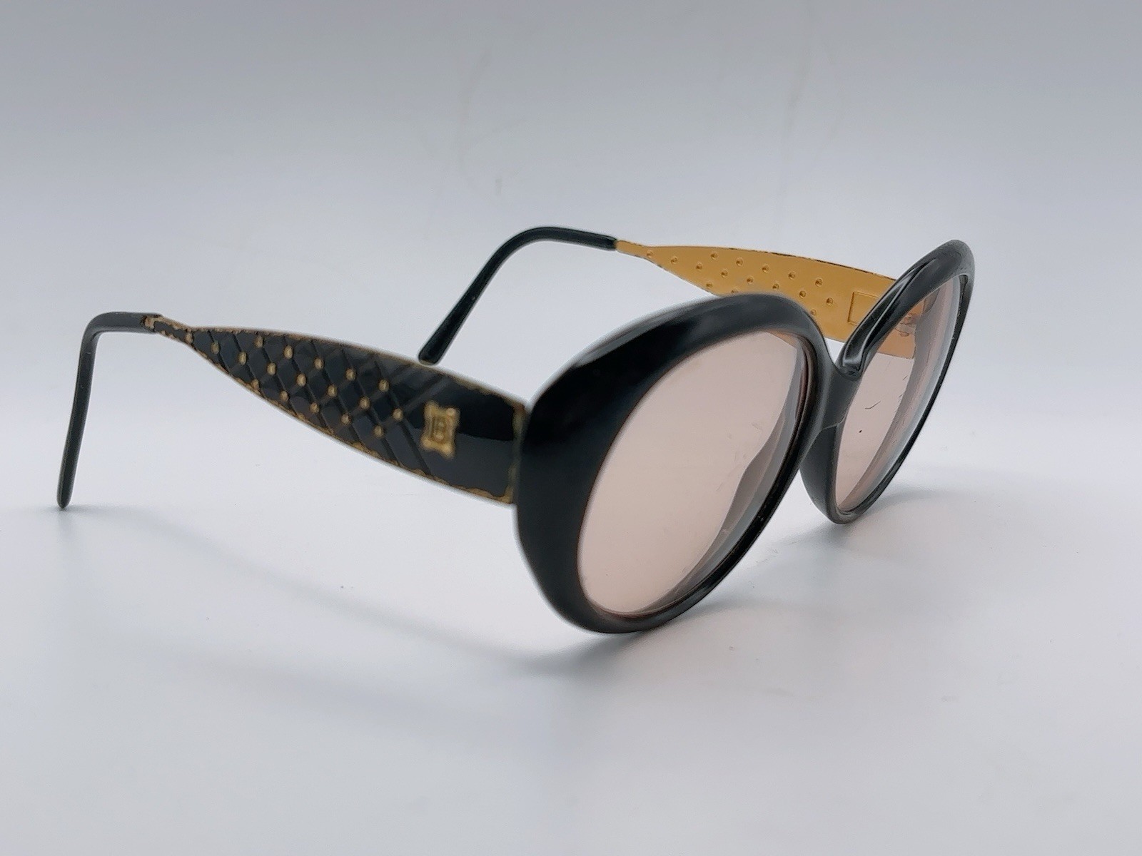 LAURA BIAGIOTTI SUNGLASSES P93-S MADE IN ITALY – Some Scratches On Lens Vintage