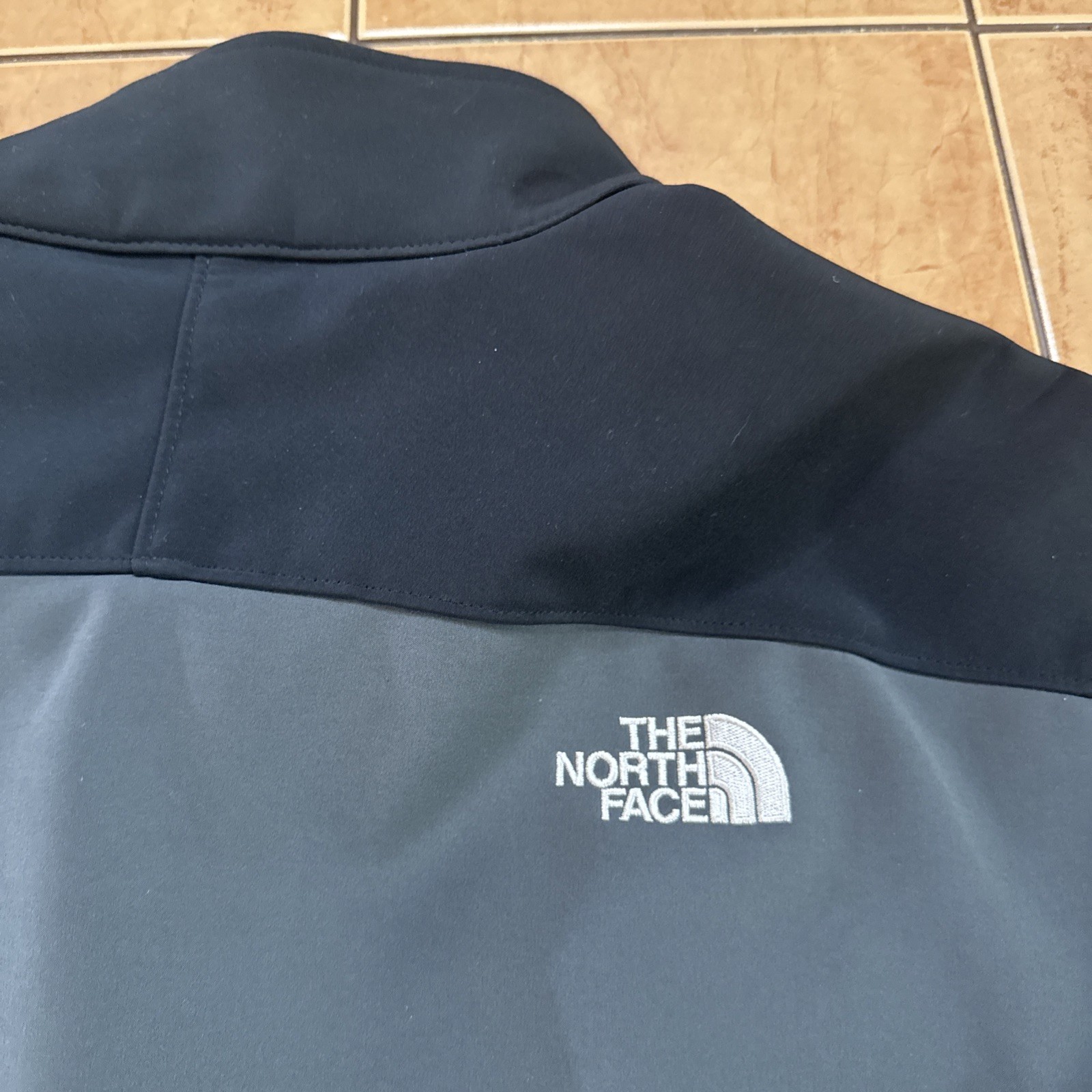 The North Face Apex Bionic Softshell Jacket Gray Black Full Zip Sz XL AMVY T183