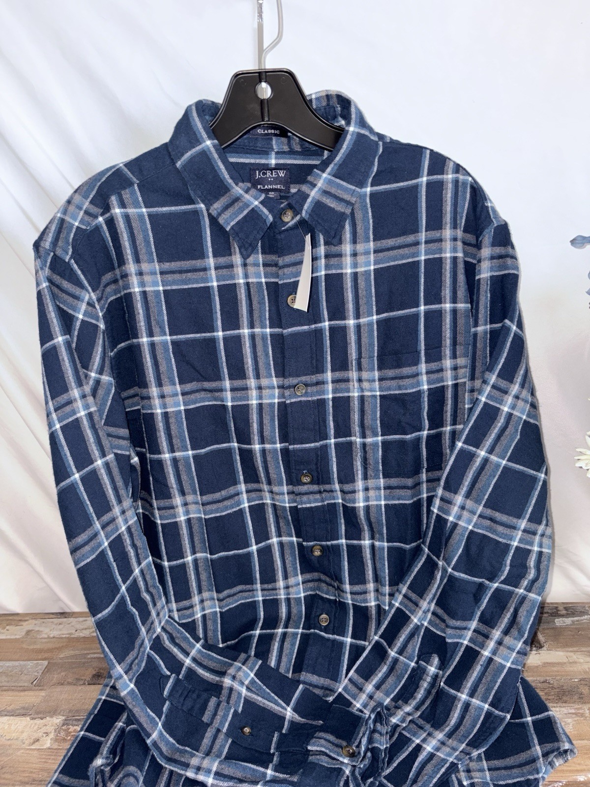 J.CREW Men’s Flannel Button-Down Size M NWT