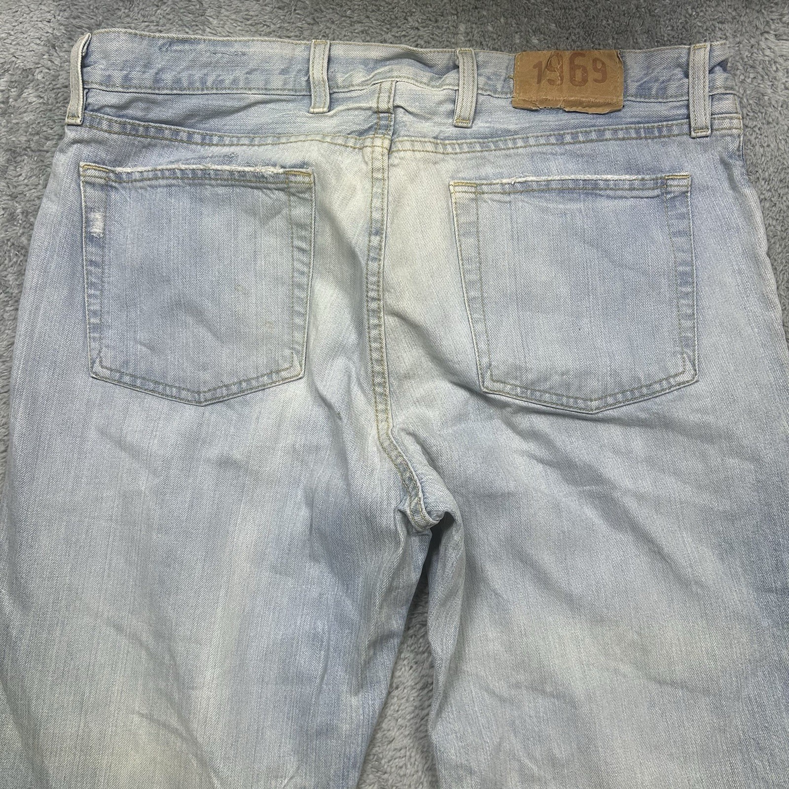Vintage GAP 1969 Jeans Men’s 36×29 Blue Stonewash Button Fly Straight Fit Y2K