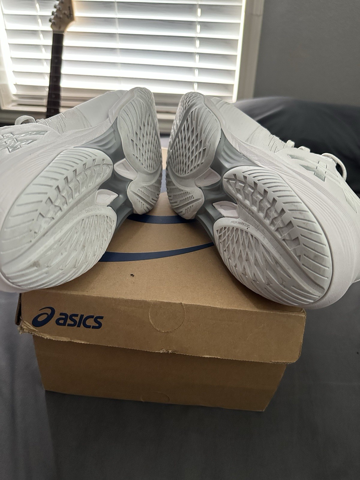 ASICS Sky Elite FF 3 Men’s White/Black Low Top Lace-Up Athletic Volleyball Shoes