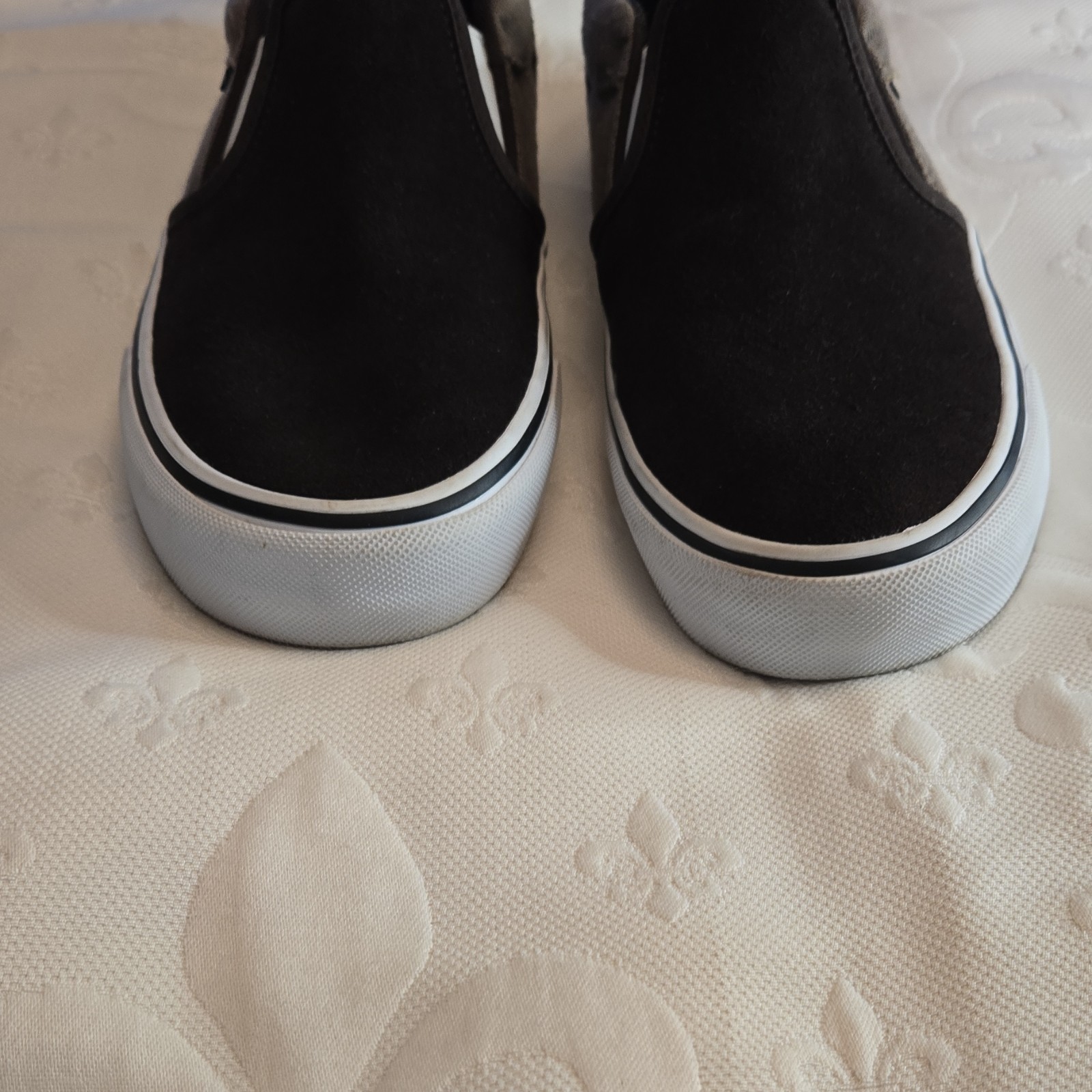 VANS Men’s Slip-On Casual Shoes Brown Canvas Upper Rubber Sole US 8 Logo
