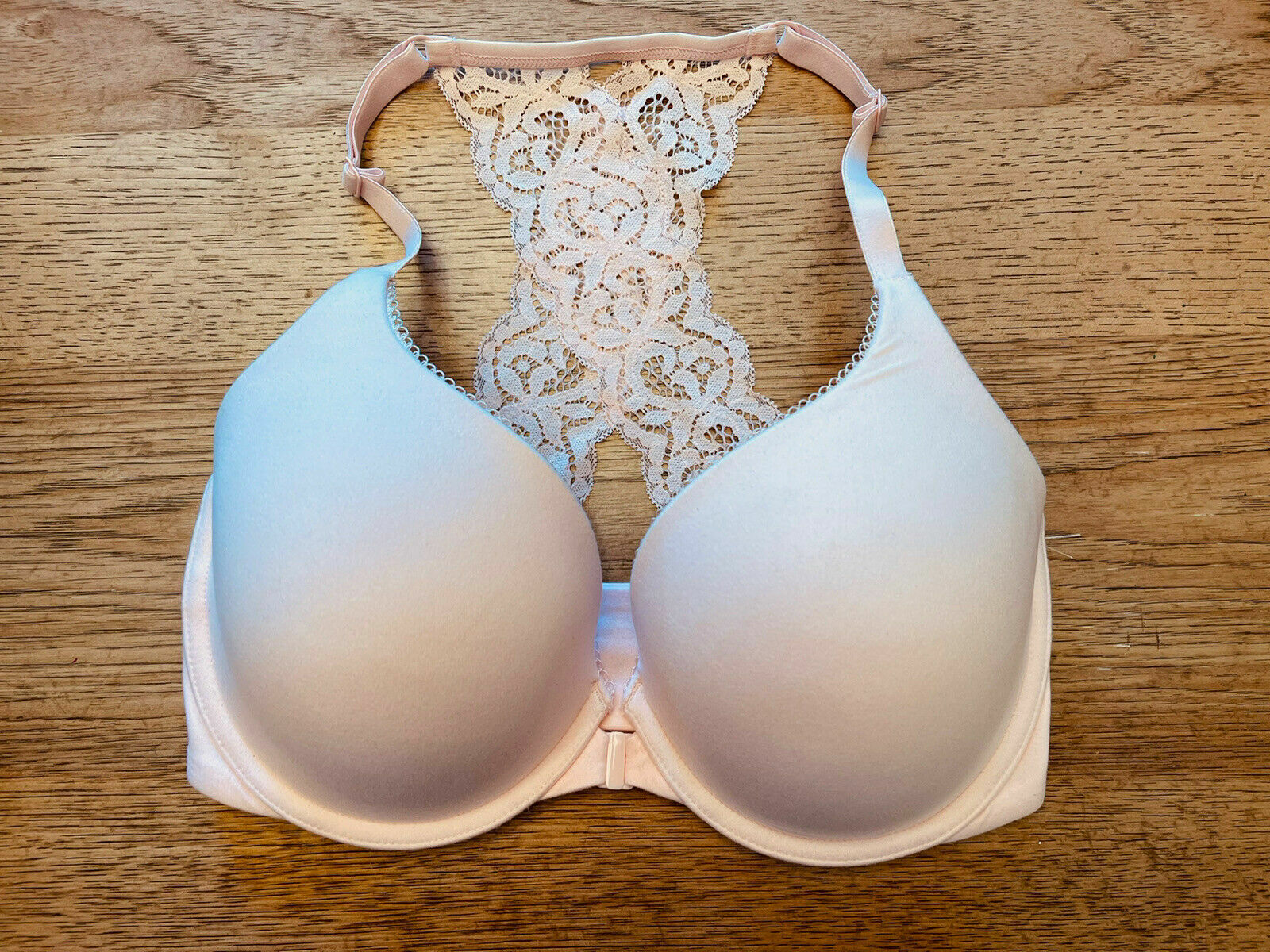 Victoria’s Secret Pink Lace 32DD Body By Victoria Perfect Shape Front Close Bra