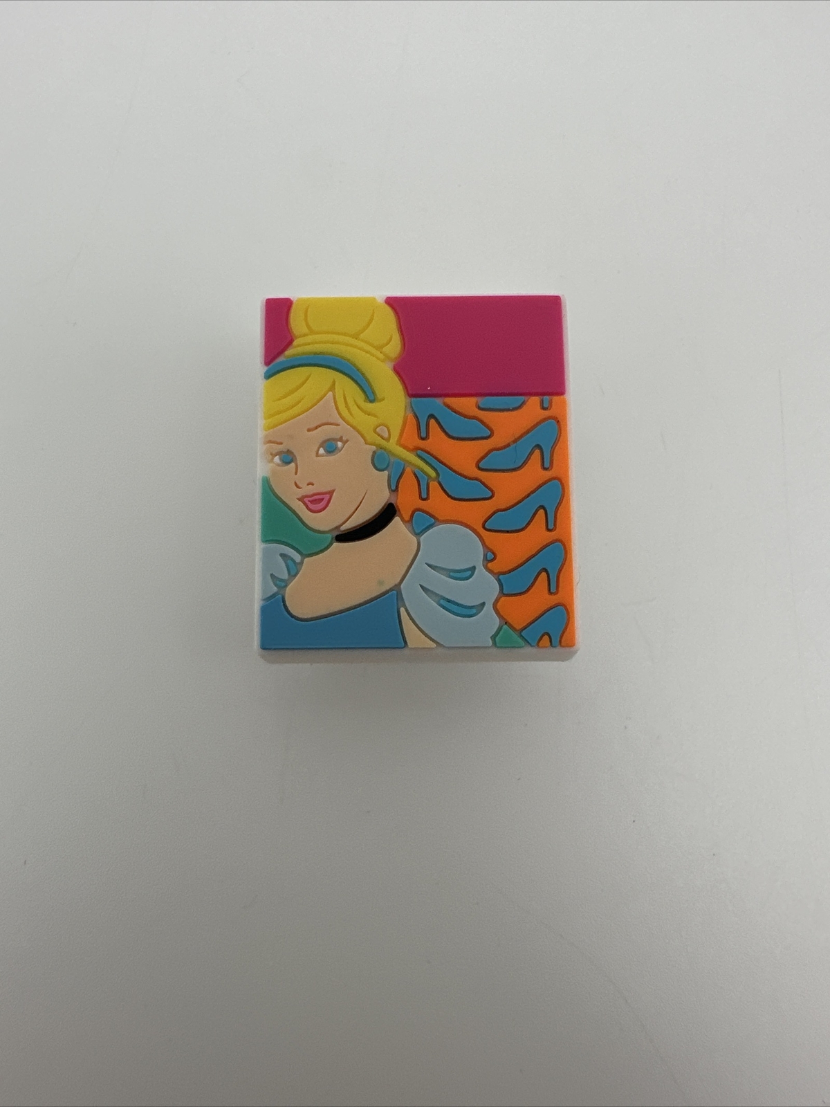 CROCS BRAND JIBBITZ DISNEY PRINCESS CINDERELLA SHOE CHARM!-Used-1.3In…99