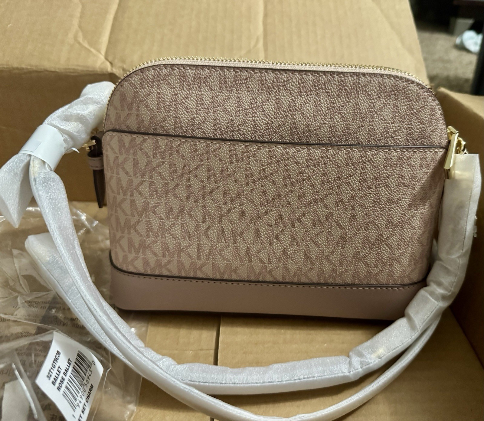 Michael Kors Jet Set Charm Purse NWT
