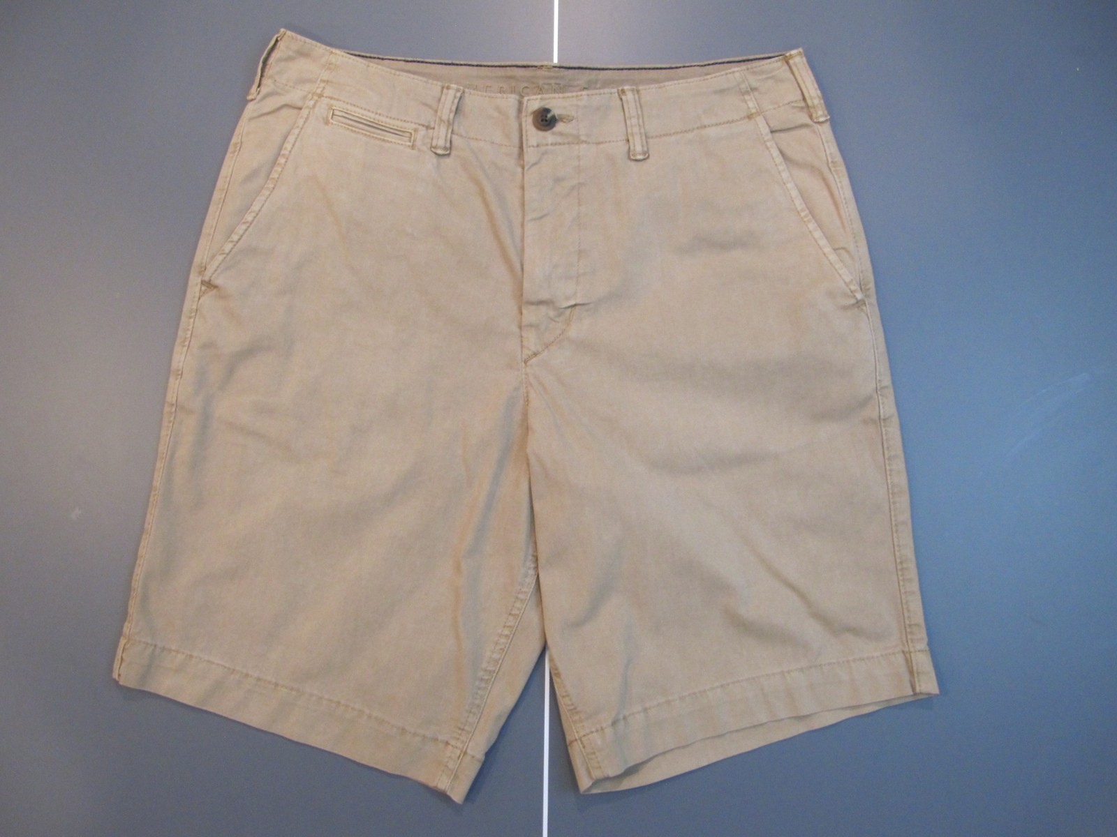 American Eagle Outfitters Next Level Flex Men’s Chino Shorts Size 32 Khaki color