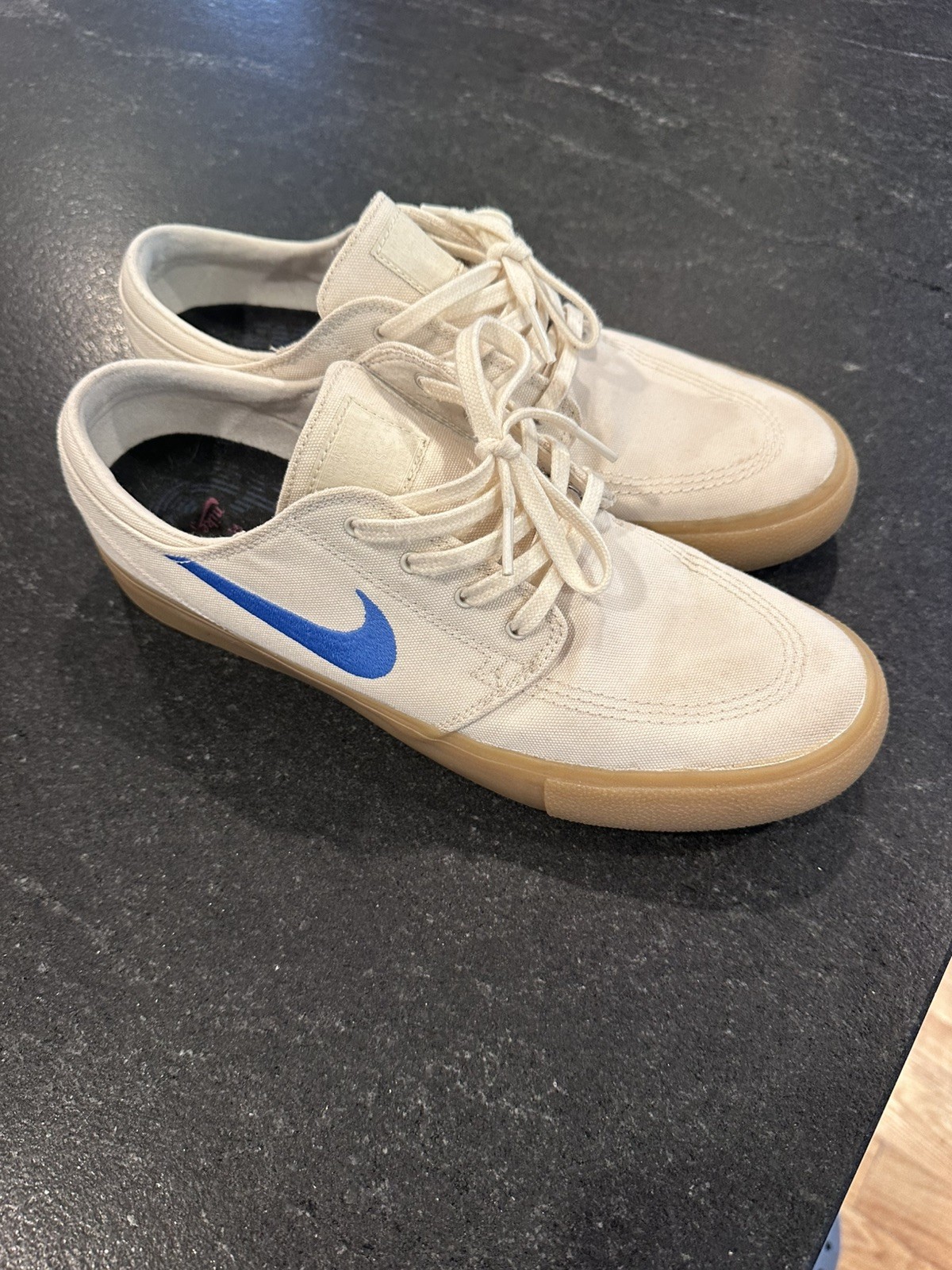 NIKE ZOOM JANOSKI SB – USED SIZE 9.5 – PALE IVORY PACIFIC BLUE