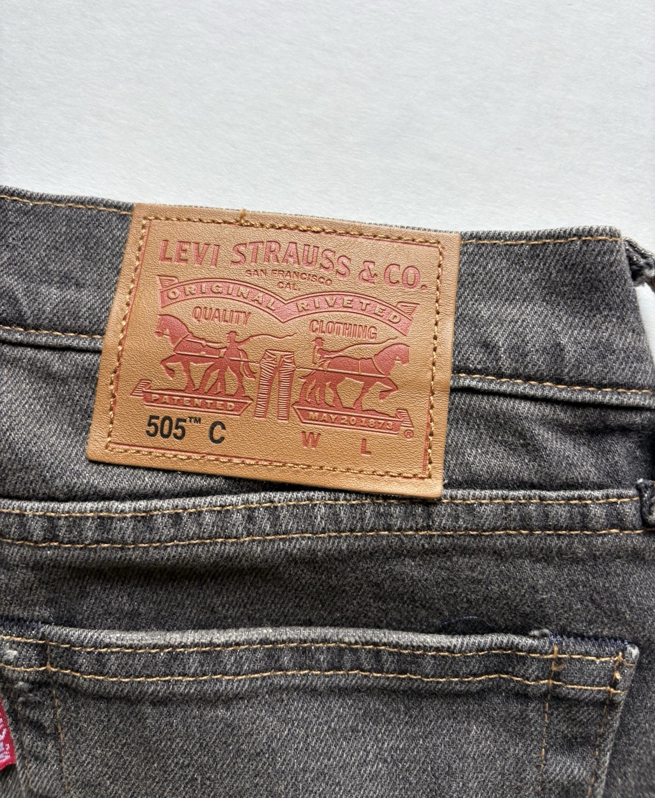 Women’s Levi’s 505 C Customized Slim Straight Jeans Gray Distressed 29×32