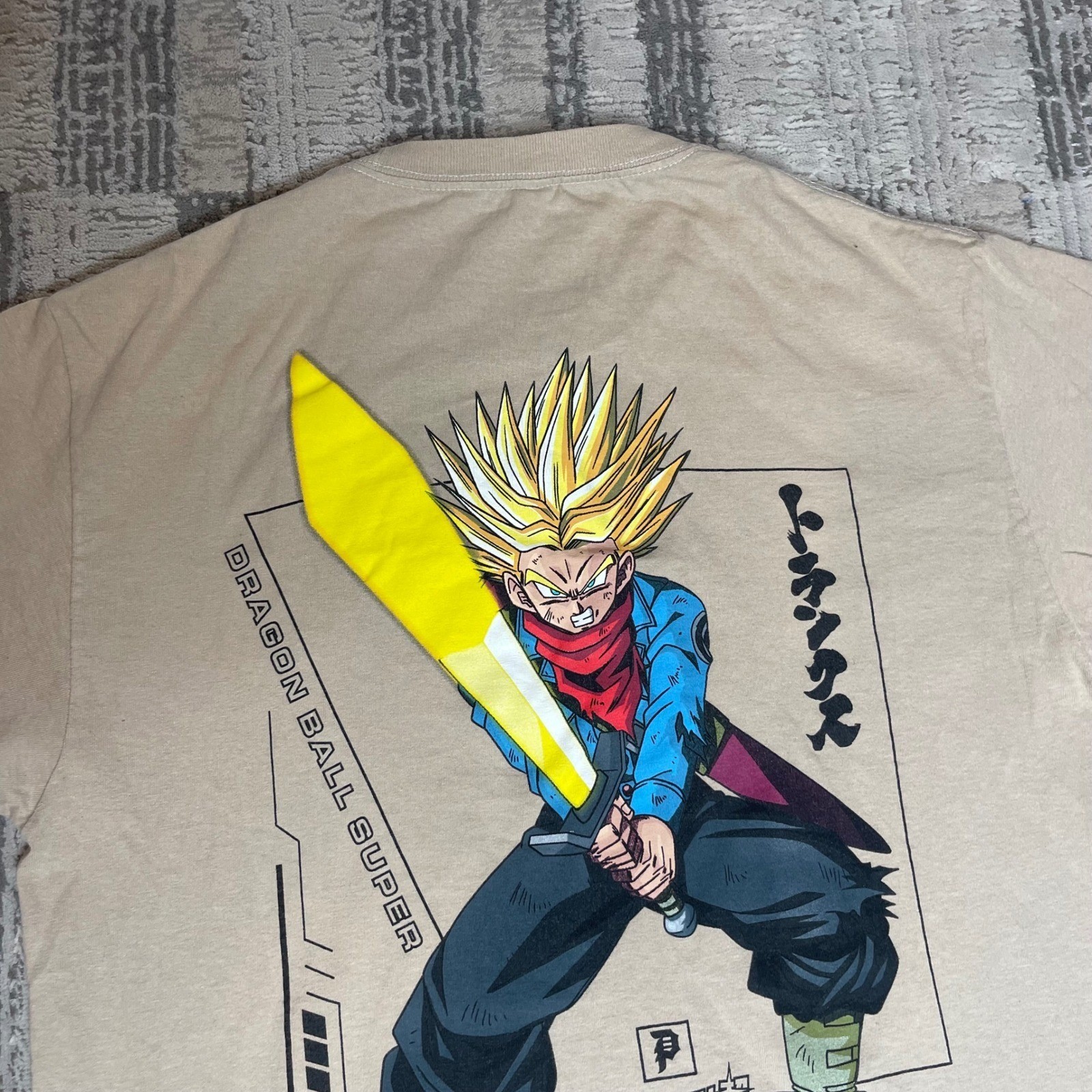 Primitive Dragon Ball Super Future Trunks Graphic T-Shirt Mens Large Tan L