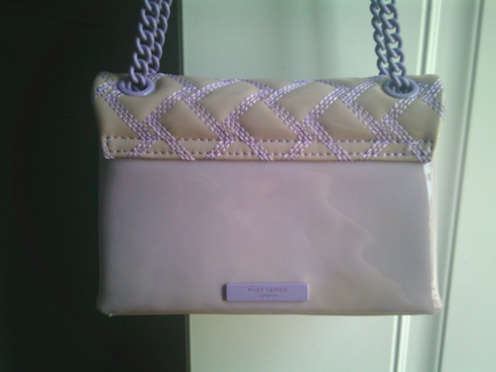 READ DESCRIPTION KURT GEIGER LONDON MINI KENSINGTON DRENCH PATENT LEATHER BAG