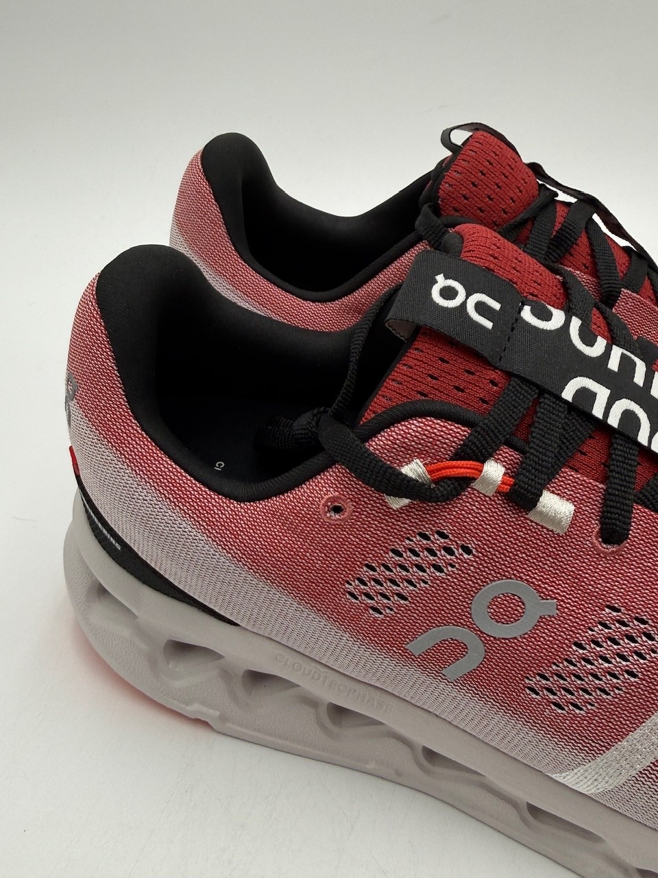 ON CLOUDSURFER AUBURN FROST Men’s NEW Running Sneaker Orange Multiple Sizes