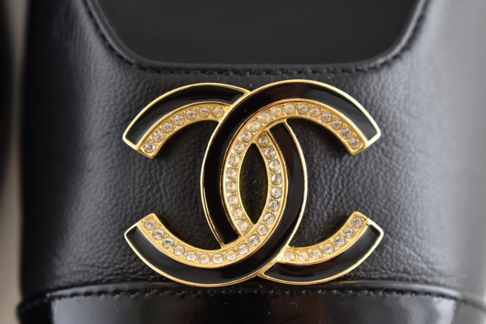 Chanel 25P Black Patent Gold CC Slingback Ankle Strap Ballerina Ballet Flat 37