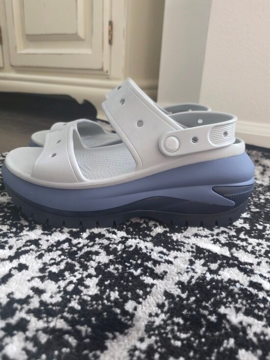 CROCS Mega Crush Matte Sandal Mirage/Multi BRAND NEW Size 9