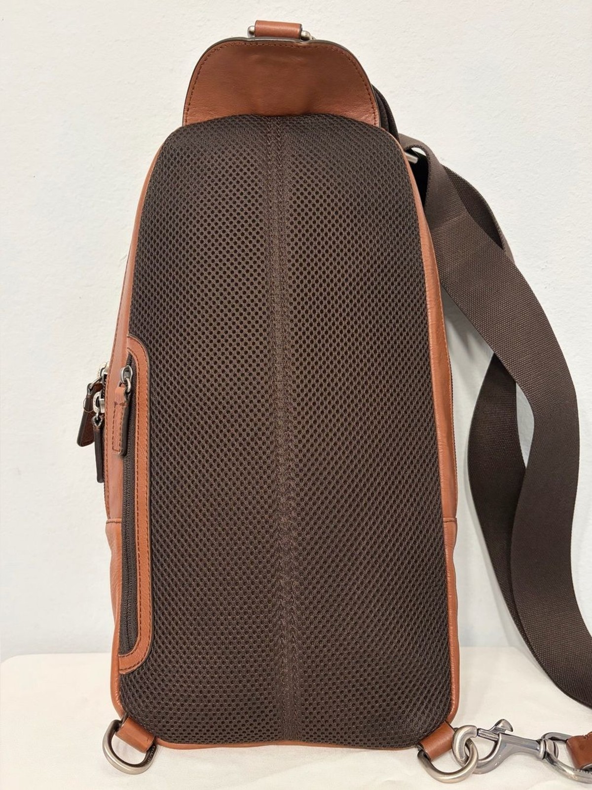 Coach Camden Leather Sling Pack (#F71344) in Tan Smoothed Leather w/ Black Strap