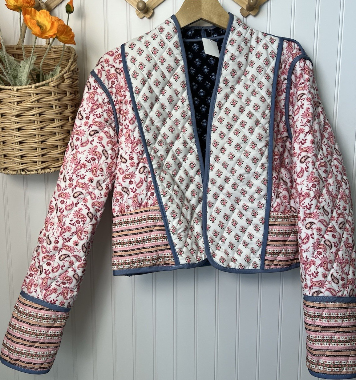 Reversible Quilted Paisley Floral Women’s Medium Short Jacket