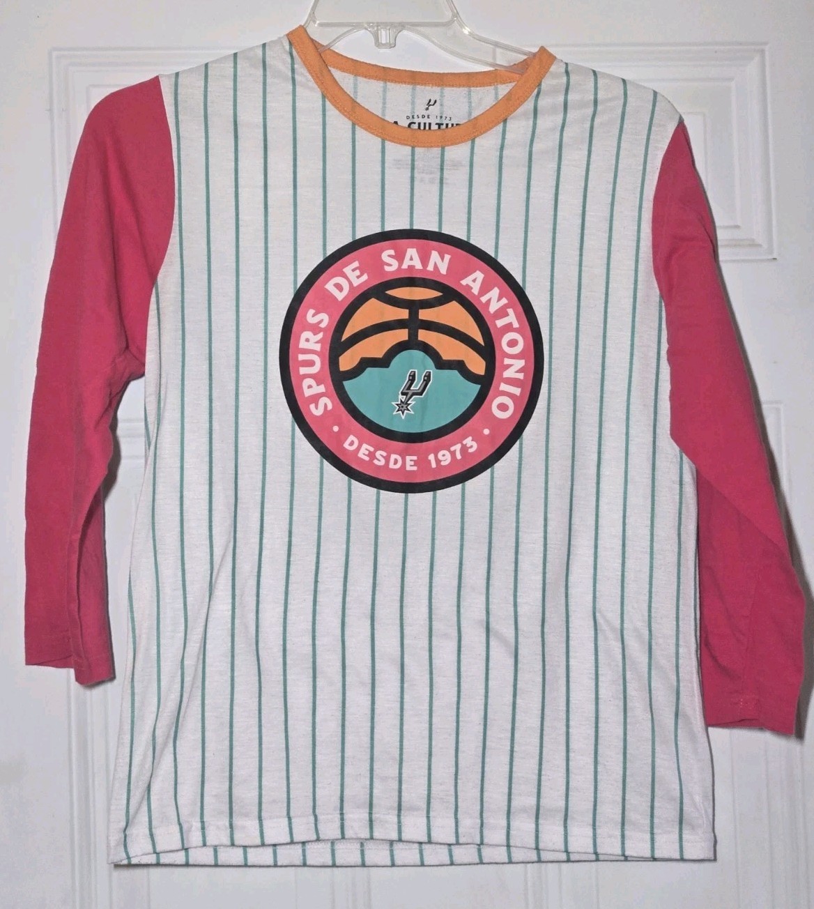 La Cultura Collection Womens Sleeve San Antonio Spurs Logo Large