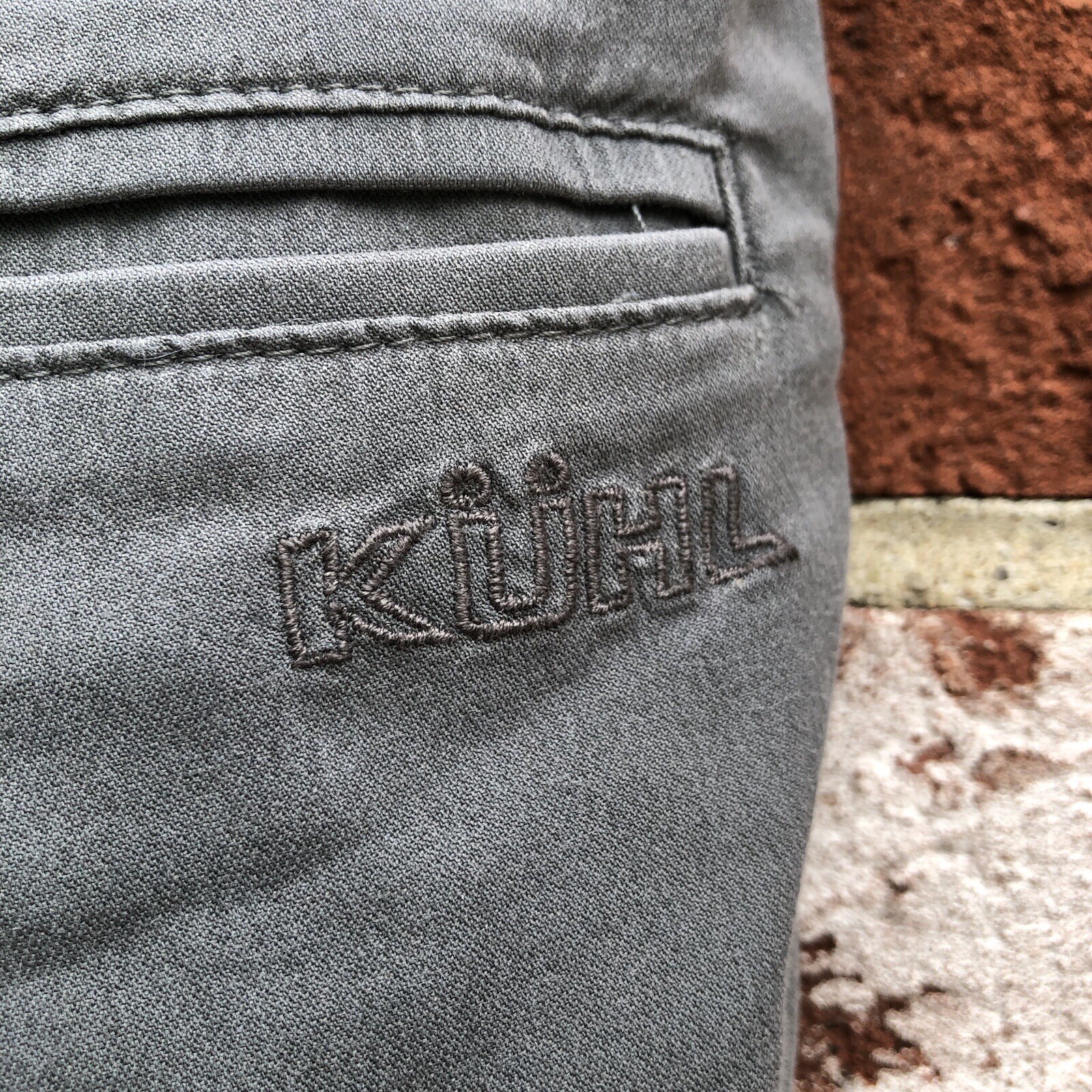 Men’s KUHL Resistor Lite Chino Pants 42×30 Gray Adjustable Cuffs Reflective Trim