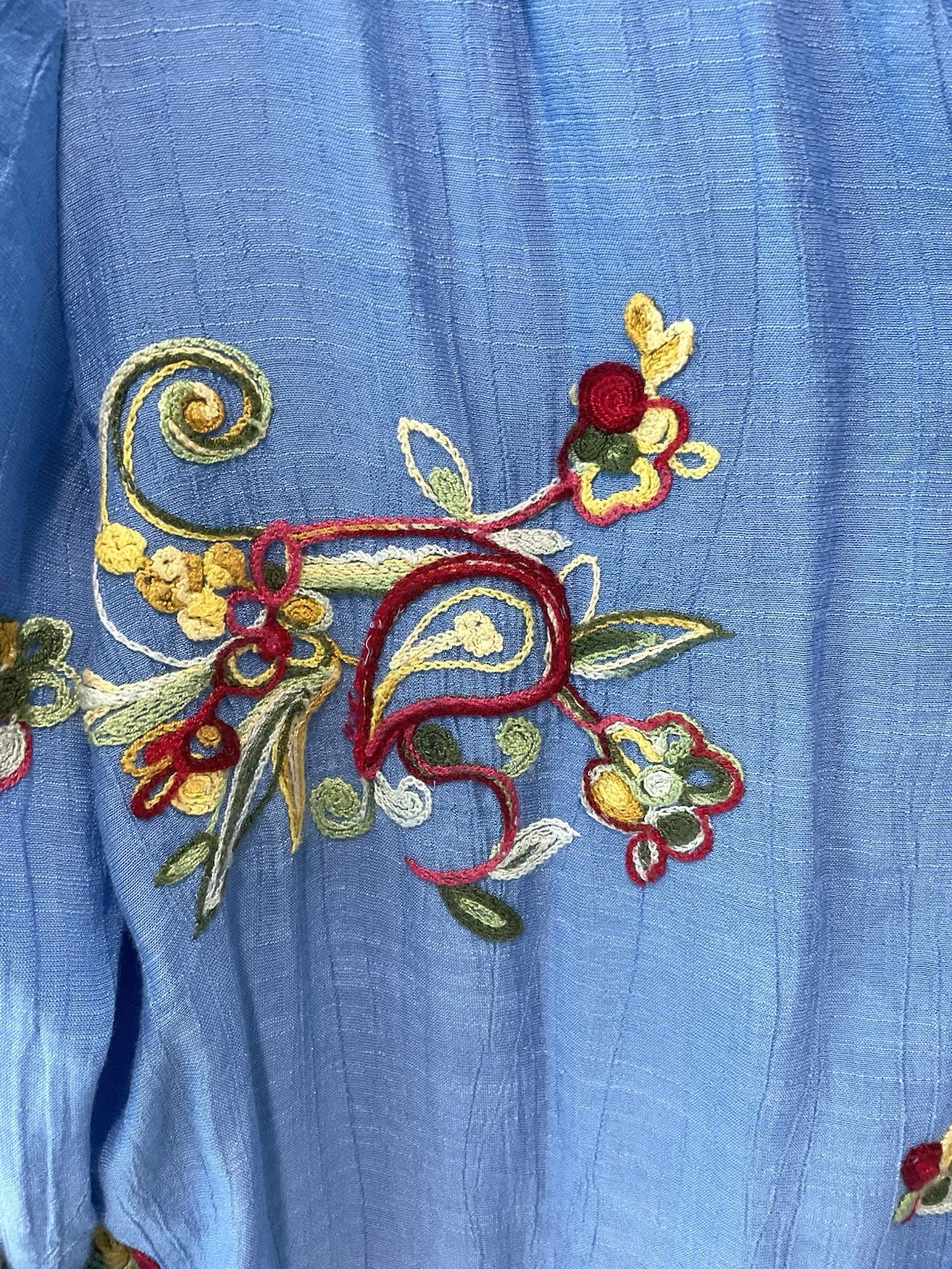 Fig & Flower Blue Floral Embroidered Boho Button Down Blouse Large