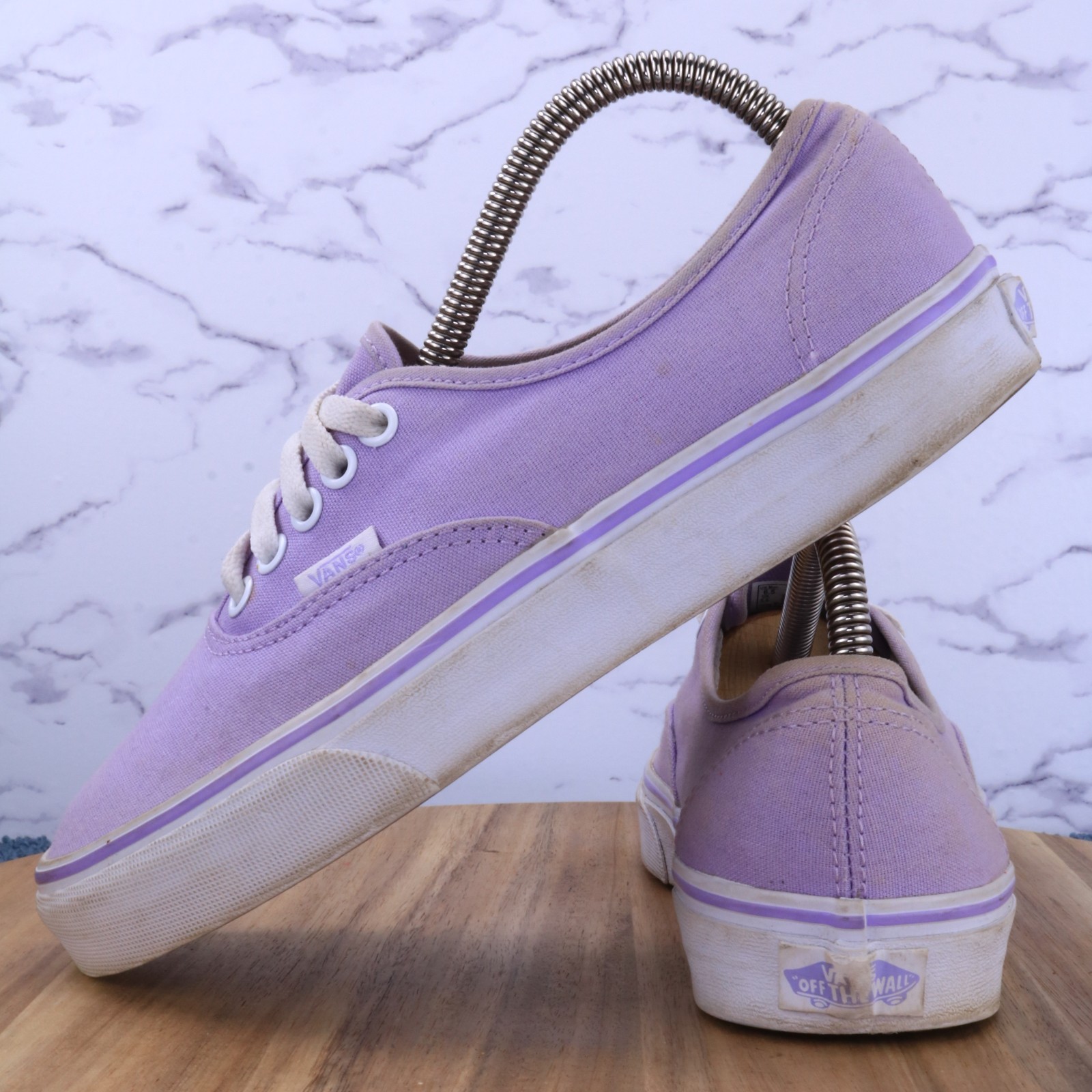 Vans Authentic Lavender White Canvas Low Top Skate Shoes Size Men 6.5 / Women 8