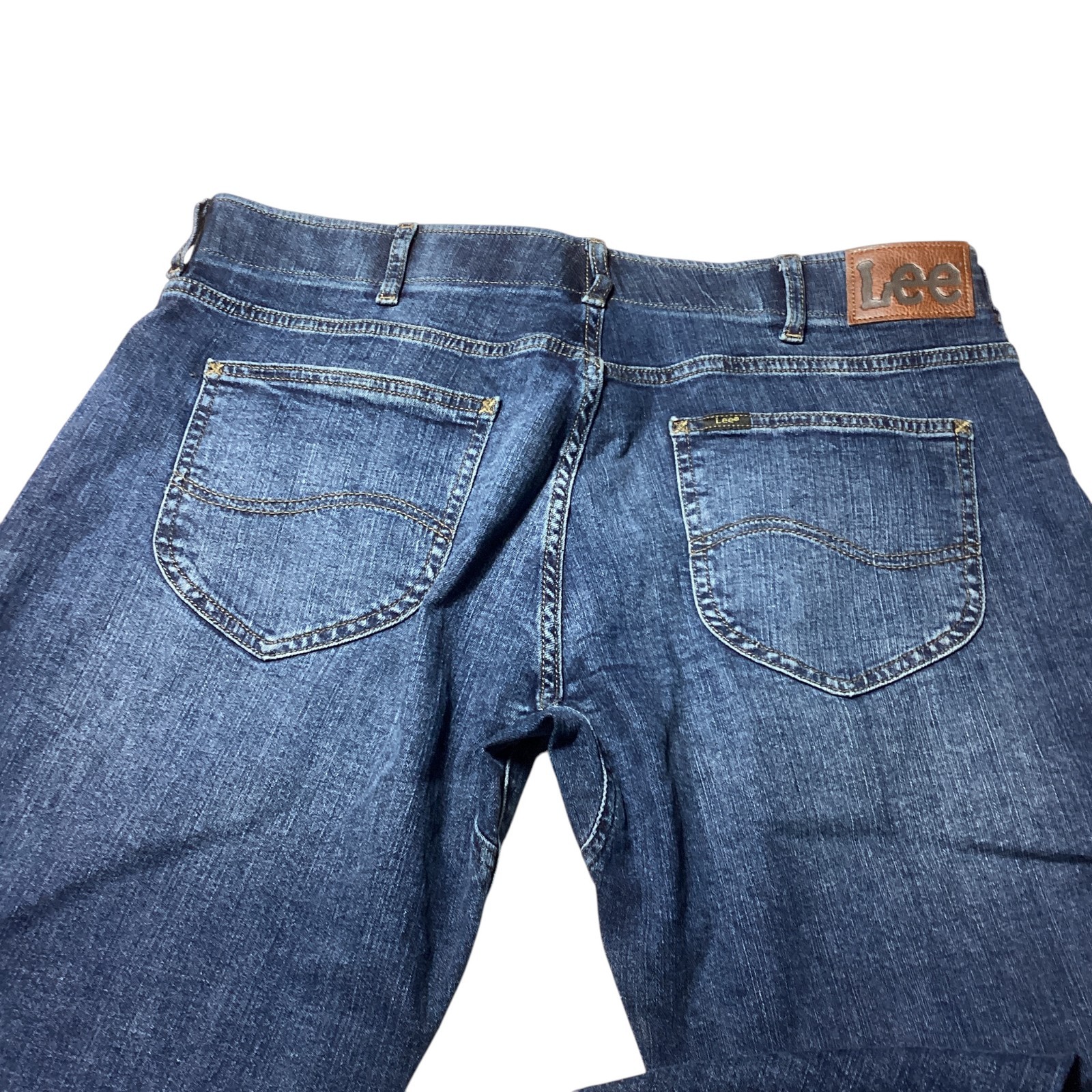 Lee: Men’s Extreme Motion Jeans, Straight Taper, Size 38 x 30