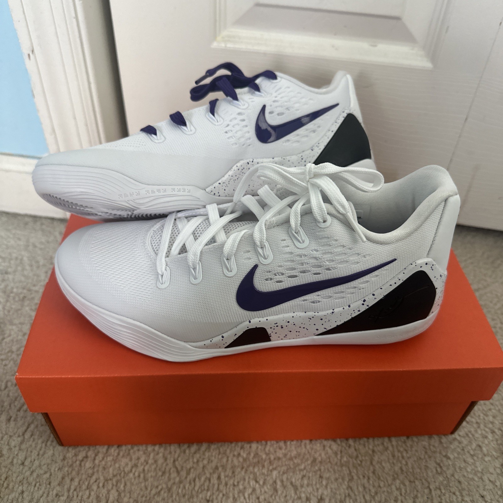 Kobe 9 Elite EM Protro White/Purple Size 8