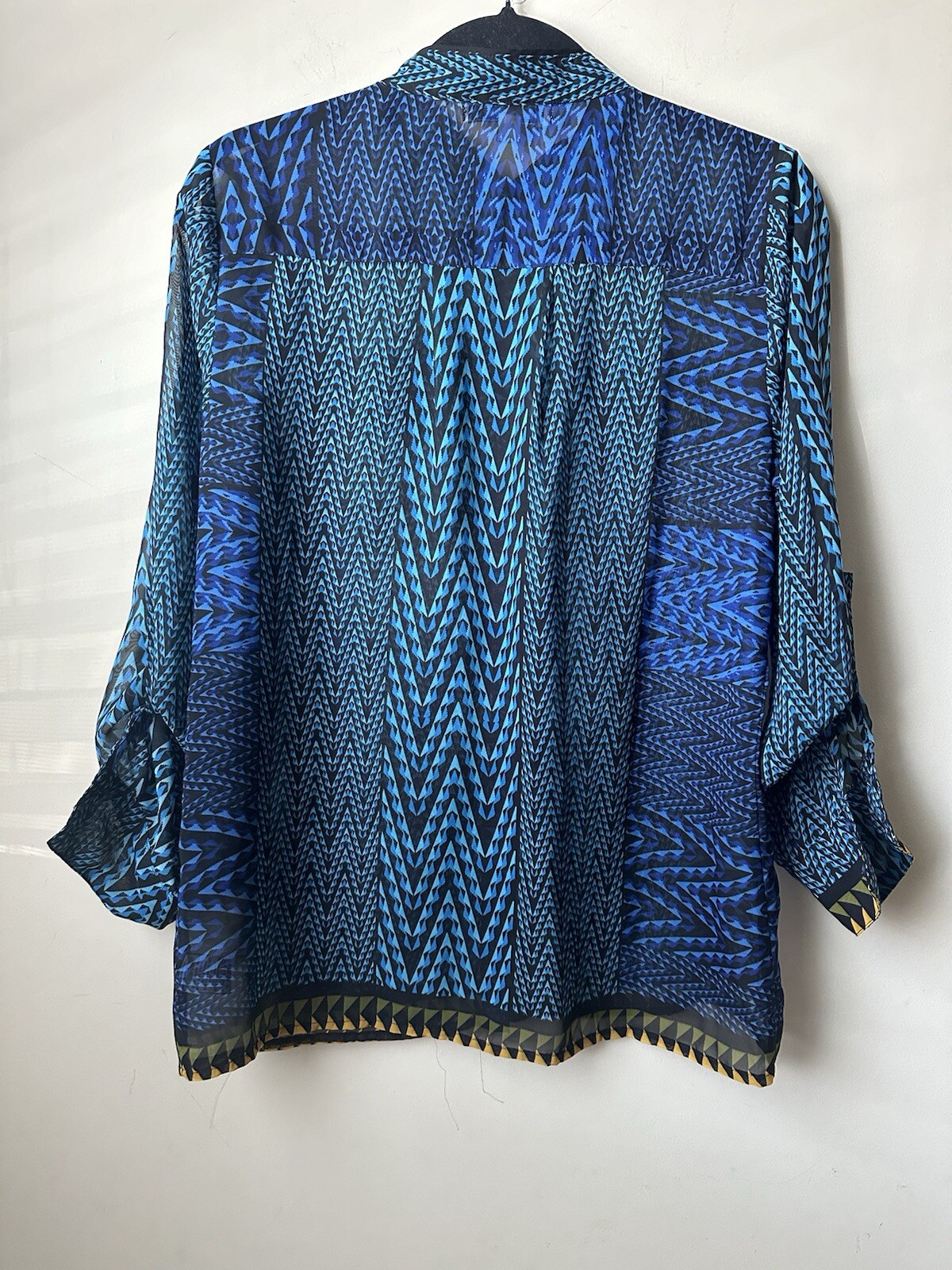 C’est City an August Silk Co Sheer Multicolor Blouse Size Small