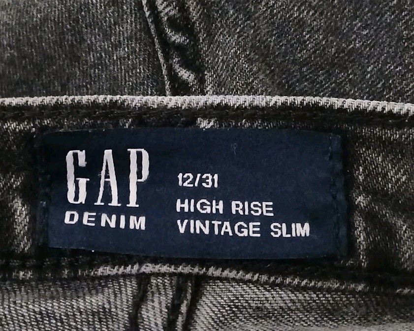 GAP Jeans 31 12 High Rise Vintage Slim Ankle Crop Button Fly Washed Black Denim