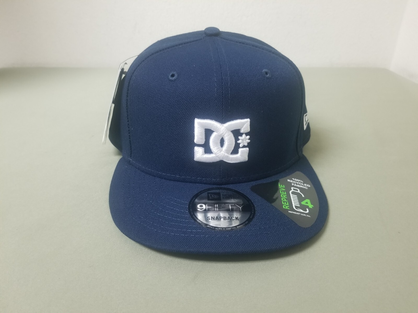 New DC Shoes Skate Empire Fielder Snapback Baseball Cap.