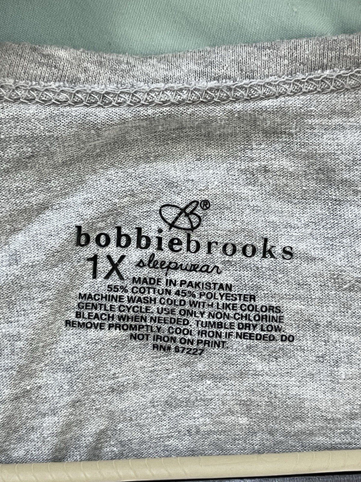 Bobbie Brooks Light Gray Logo Sleepwear Tee-Size 1X