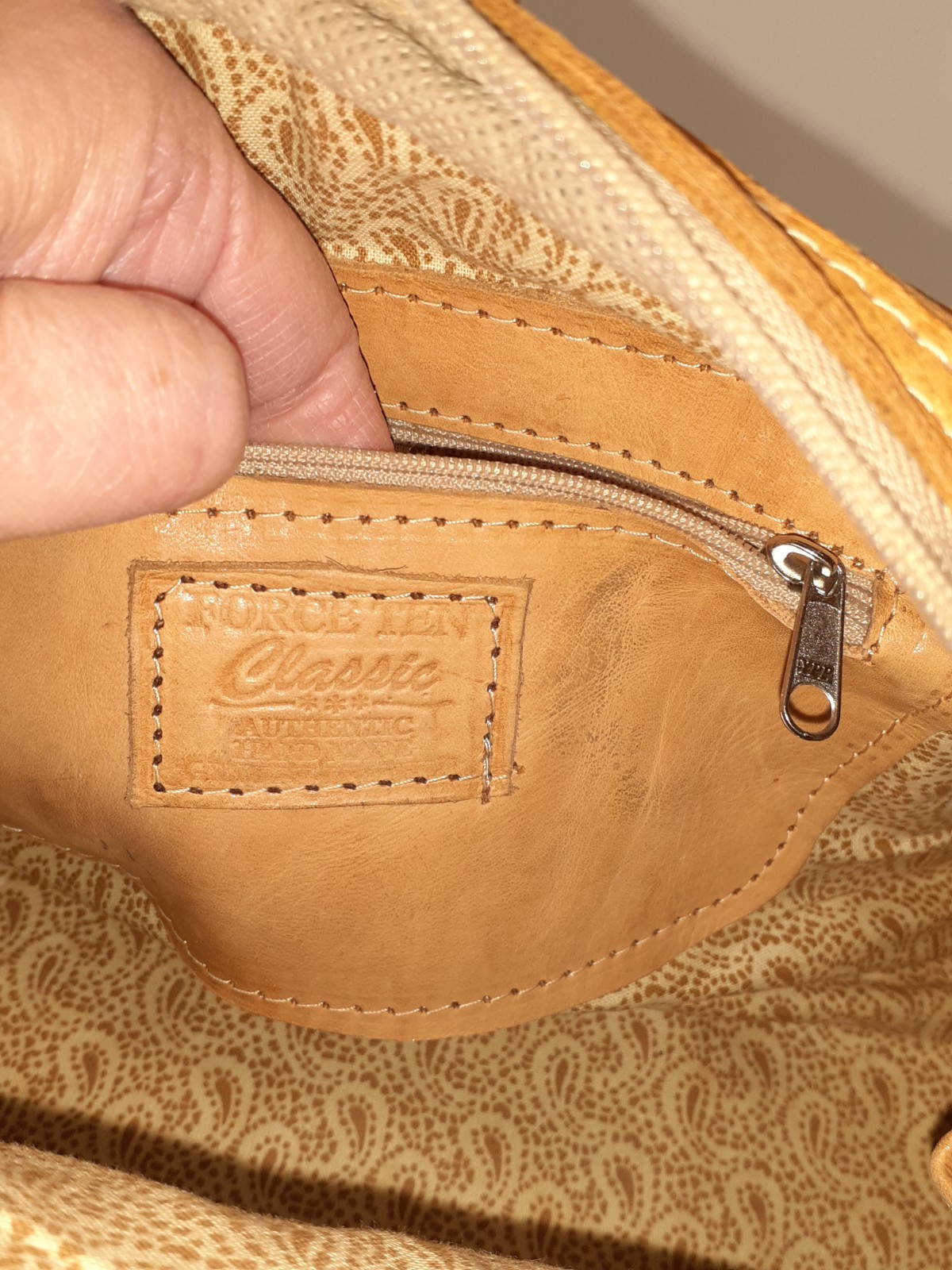 VTG FORCE TEN CLASSIC Handmade Tooled Leather Purse Paraguay