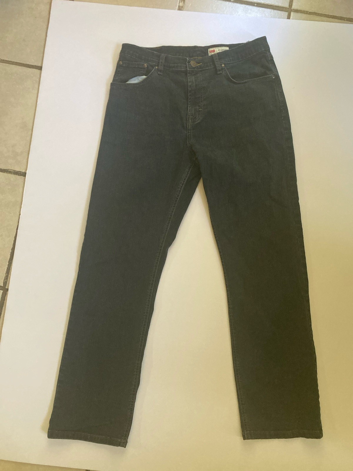 Wrangler Men’s Straight Fit Dark Wash Blue Denim Jeans Stretch 5-Pocket
