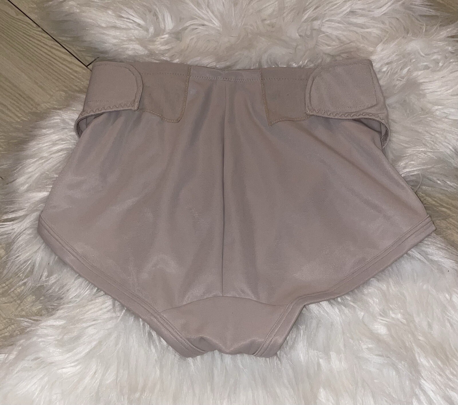 Leonisa 012400 Firm Control Adjustable Compression Belly Shaper S Small Taupe
