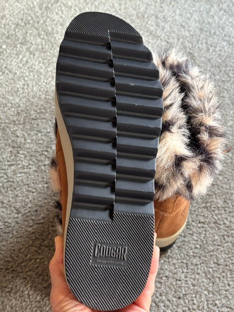 NWT WOMENS COUGAR VANITY WATERPROOF SUEDE WINTER BOOTS TAN/LEOPARD FAUX FUR 10M