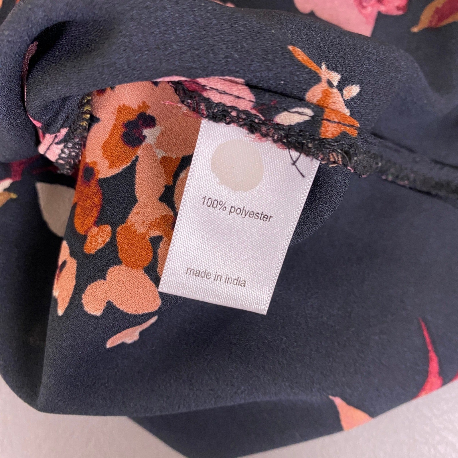Maurices Blouse Top Women’s Size XL Black Floral Flutter Cap Sleeve Split V-Neck