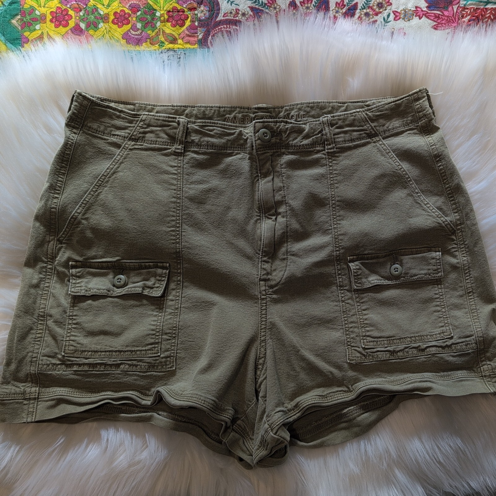 American Eagle ✨ Highest Rise 90s Boyfriend Shorts Womens 18 Green Stretch Cargo