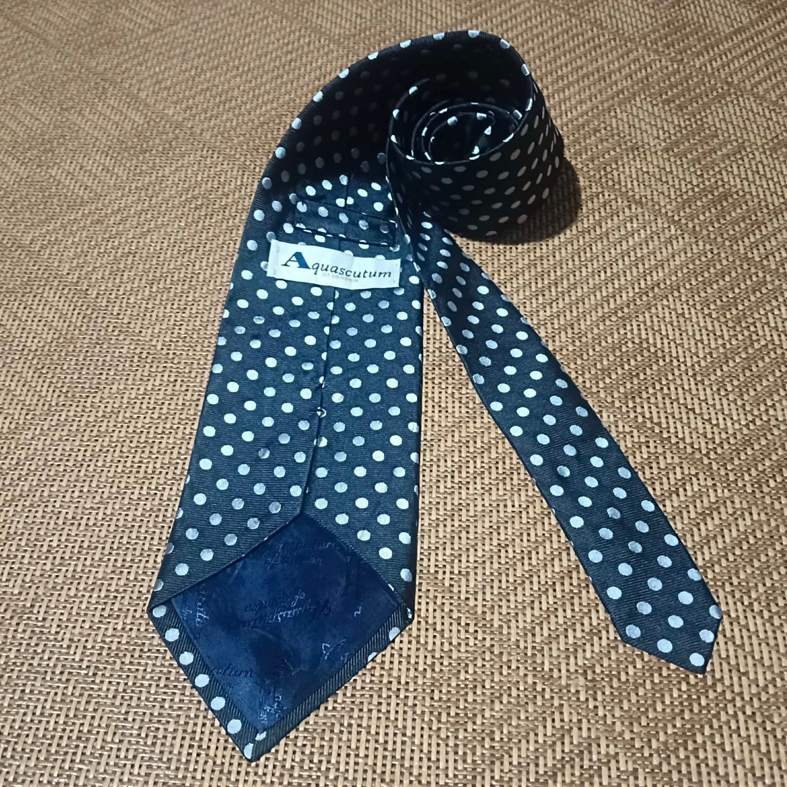 Aquascutum of London Mens Necktie Blue Polka Dot Silk Designer Tie