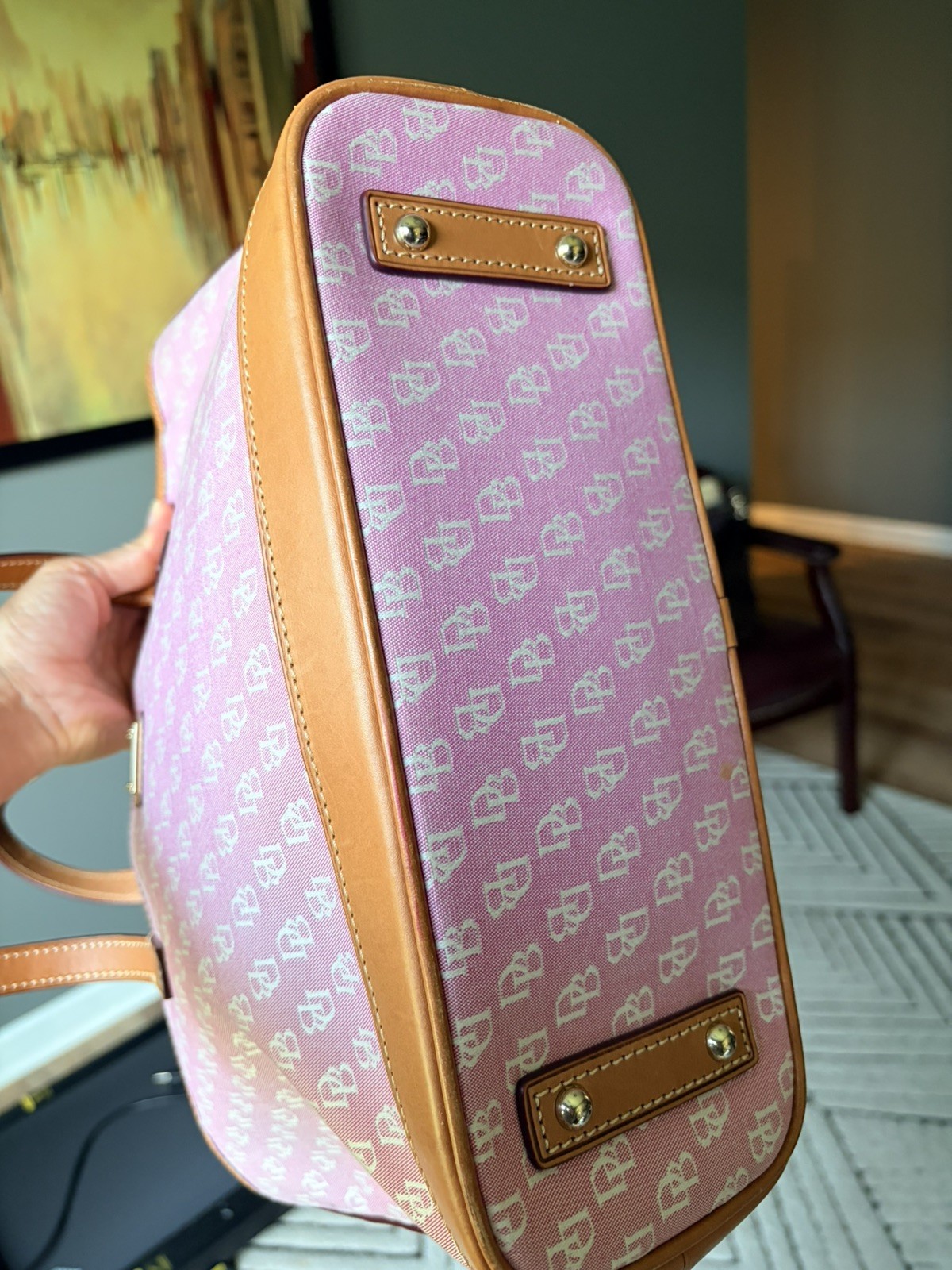 Dooney & Bourke Womens Jacquard Pink Monogram Gold Bottom Feet Handbag