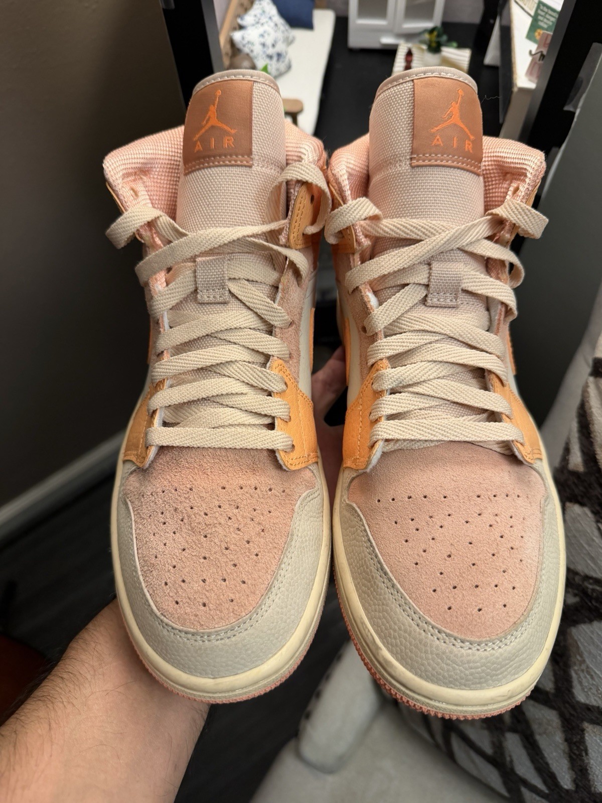 Nike Air Jordan 1 Mid Apricot Womens Size 10 Pink Basketball Shoes Sneakers