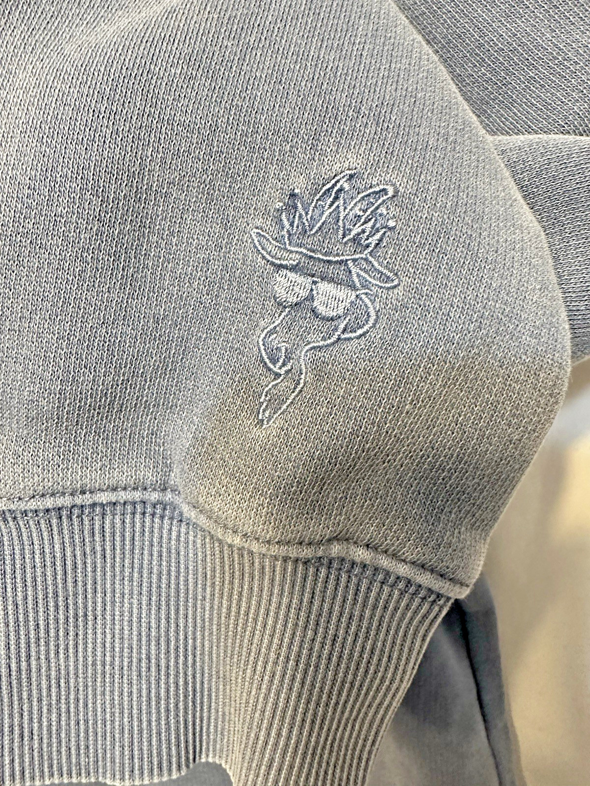 GOAT USA Linden Crewneck Sweatshirt Pepper Gray Men’s XS Vintage Wash