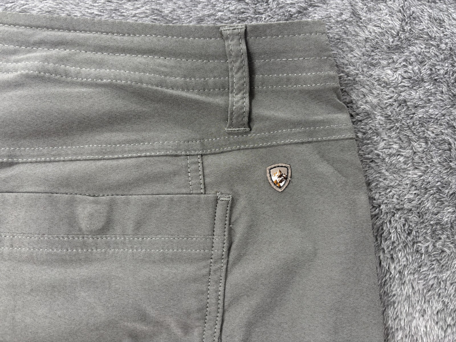 Kuhl Pants Womens 14 Gray Nylon Polyester Twill Capri Zip Pockets Outdoor Travel