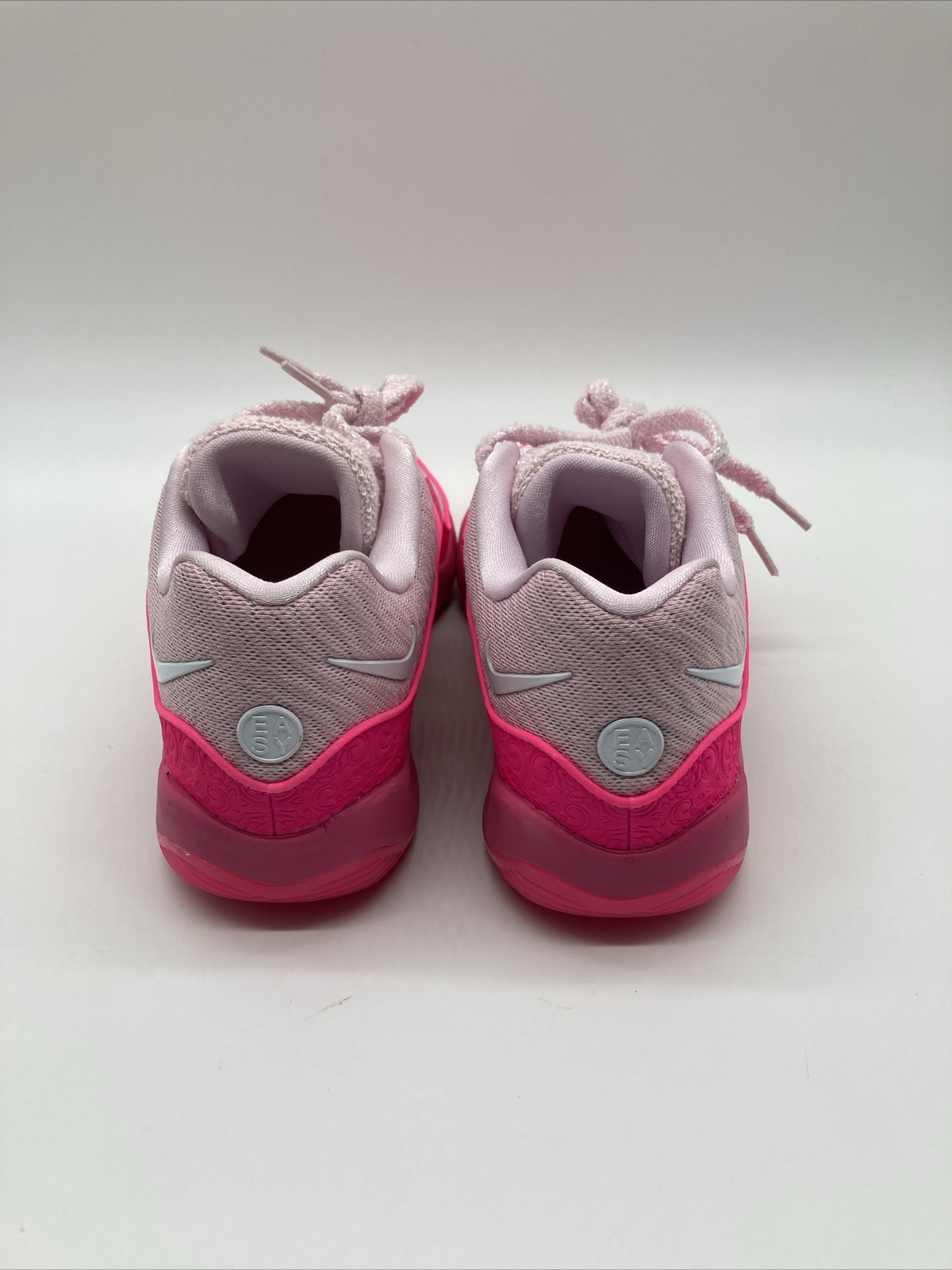 Nike KD 16 NRG Low Aunt Pearl FN4929-600 Men’s Sizes 9-11.5