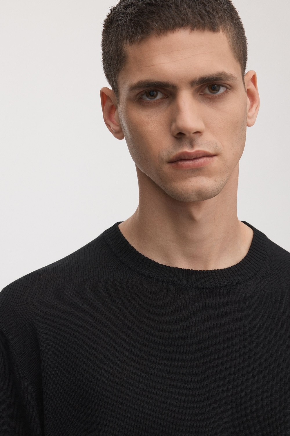 ASKET Black Luxury Extra Fine Merino Wool Minimalist Sweater Medium Long M EUC